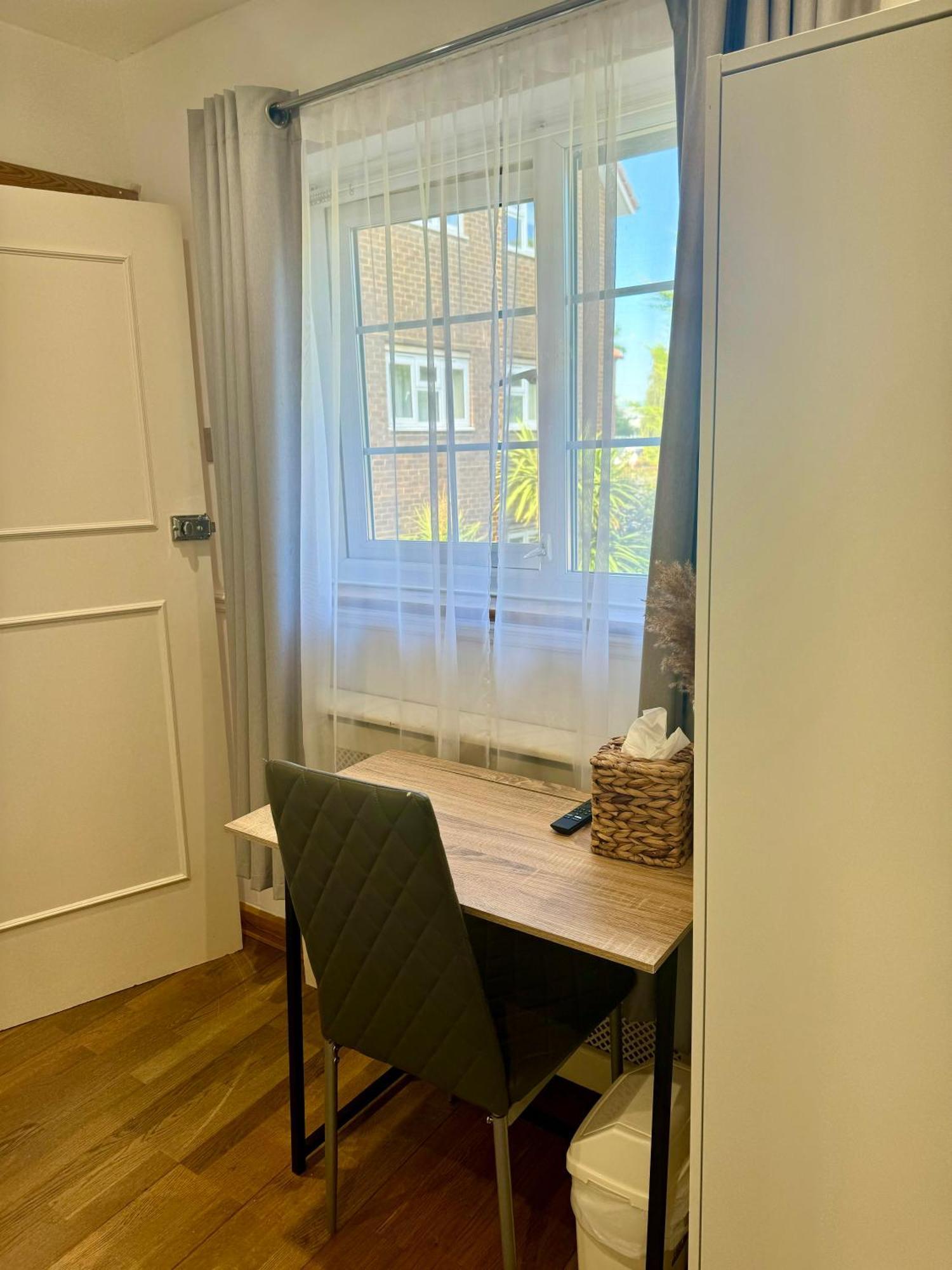Cosy Single Room For One Person Bromley Buitenkant foto